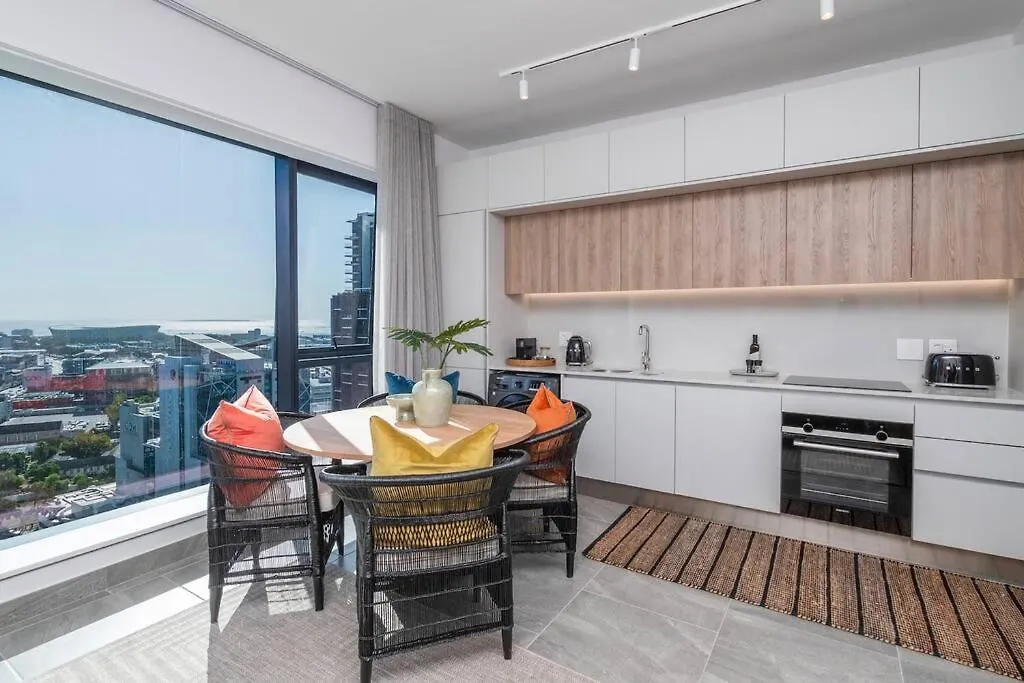 Modern Escape At The Rubik & Rooftop Pool, Ac Cape Town